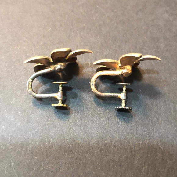 Krementz Flower Gold Tone Screw Back Vintage Earrings MCM Designer - Picture 5 of 8